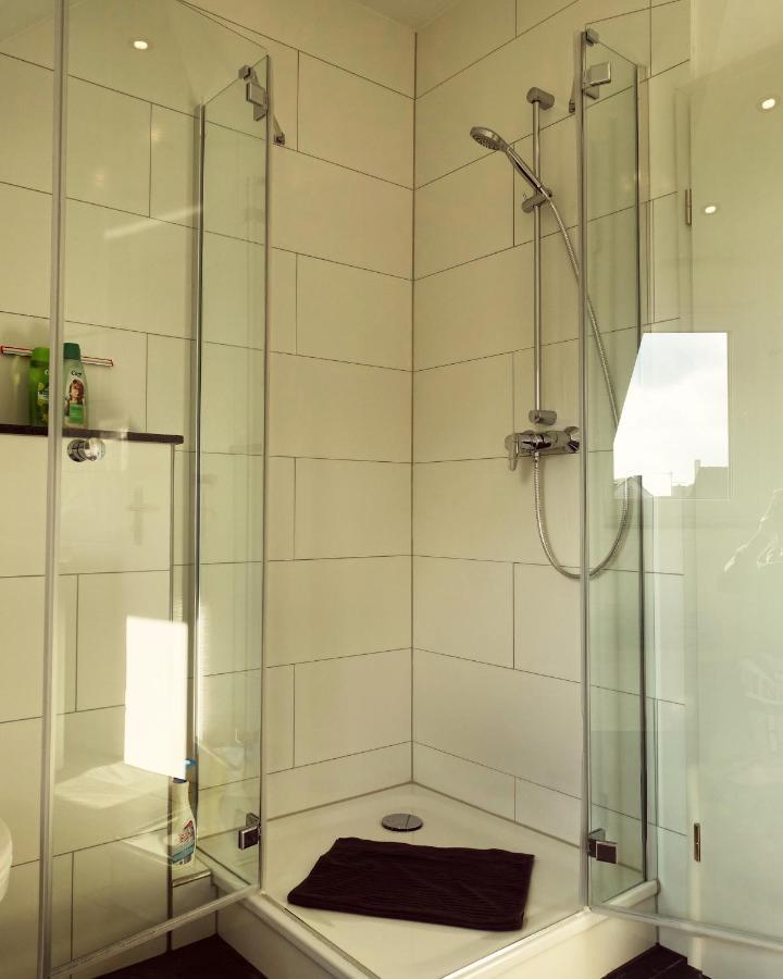 Frankes City Sleep Apartment, 6 Einzelbetten 벨베르트 외부 사진
