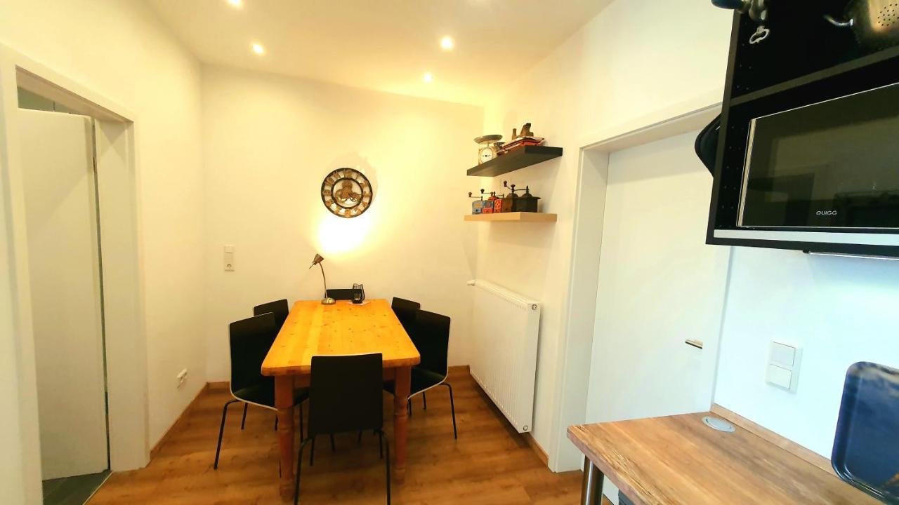 Frankes City Sleep Apartment, 6 Einzelbetten 벨베르트 외부 사진