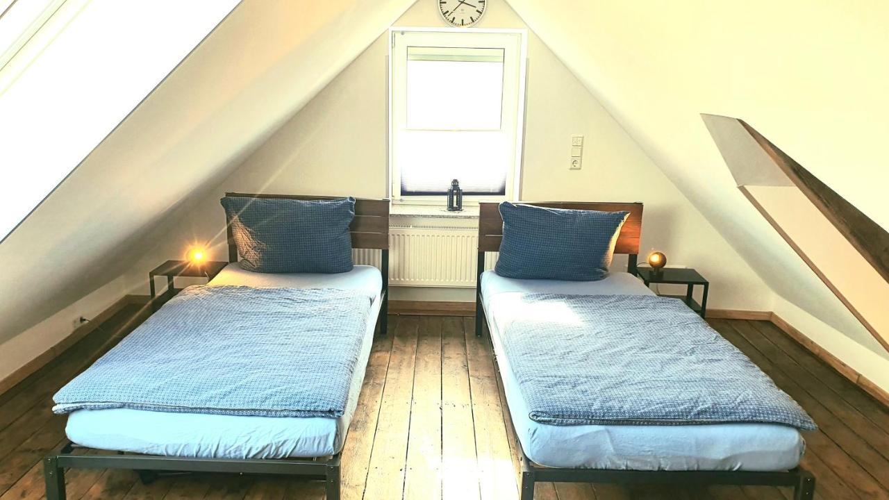 Frankes City Sleep Apartment, 6 Einzelbetten 벨베르트 외부 사진